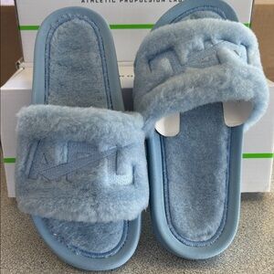 Women's Shearling Slide - Ice Blue